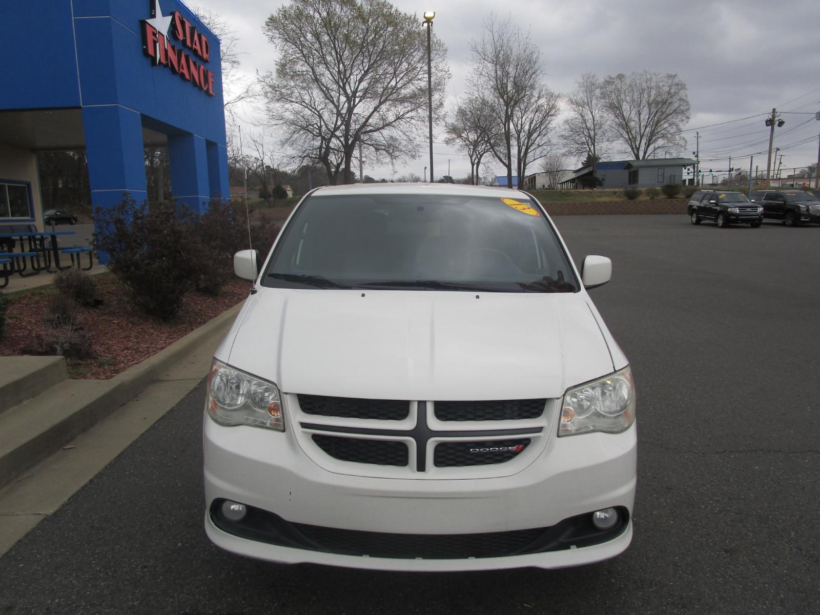 2013 WHITE /Black / Leather Dodge Grand Caravan R/T (2C4RDGEG9DR) with an 3.6L V6 DOHC 24V engine, 6-Speed Automatic transmission, located at 1814 Albert Pike Road, Hot Springs, AR, 71913, (501) 623-1717, 34.494228, -93.094070 - Photo #1